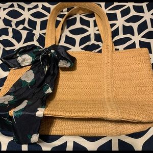 EUC straw Draper James purse with bow